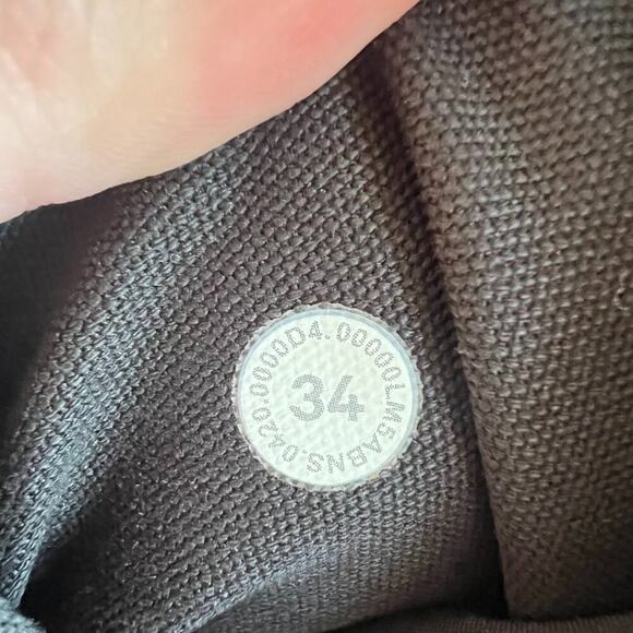 Lululemon ABC Slim *Utilitech 32" Pants in Black - Picture 8 of 8